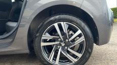 Peugeot 208 1.2 PureTech 100 Allure Premium 5dr Petrol Hatchback